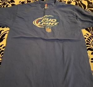 ❌SOLD❌Graphic Tee